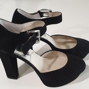 Suede Michael Kors platform pumps